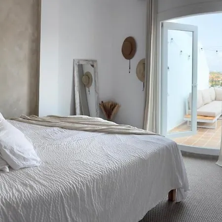 Lägenhet Penthouse Retreat With Pool Calpe