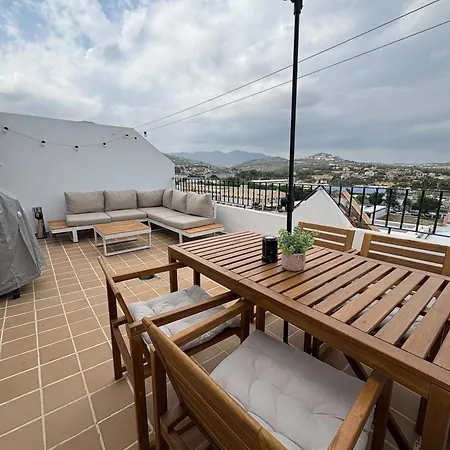 Penthouse Retreat With Pool