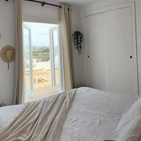 Apartamento Penthouse Retreat With Pool *