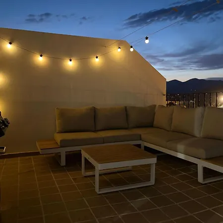 Penthouse Retreat With Pool Apartamento Calpe