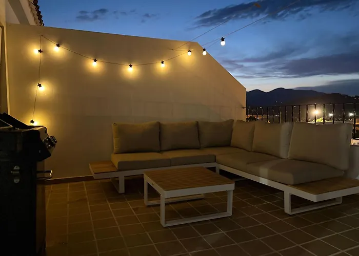 Penthouse Retreat With Pool Apartamento Calpe